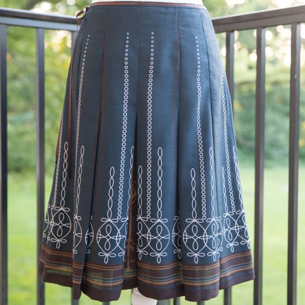 Skirt, M